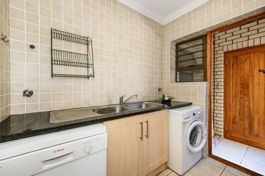 3 Bedroom Property for Sale in Summerstrand Eastern Cape